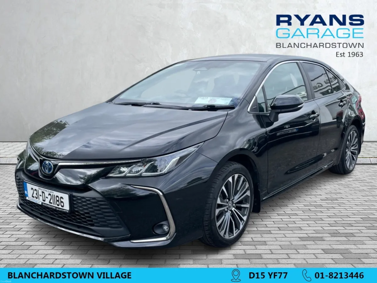 Toyota Corolla LUNA SPORT SALOON 4DR - Image 3