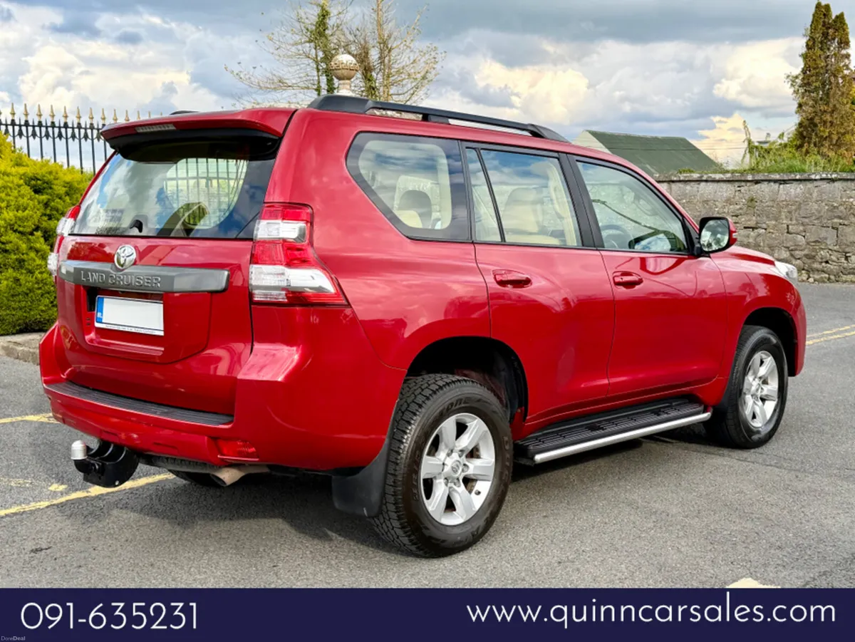 Toyota Land Cruiser 2.8 D4D BUSINESS AUTO==LOW MIL - Image 3