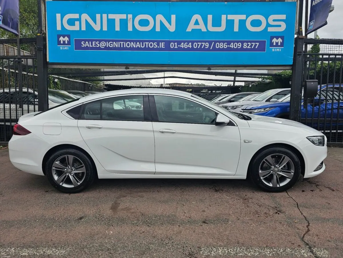 Opel Insignia SRI, 1.5 PETROl, GRAND SPORT, LOW MI - Image 2