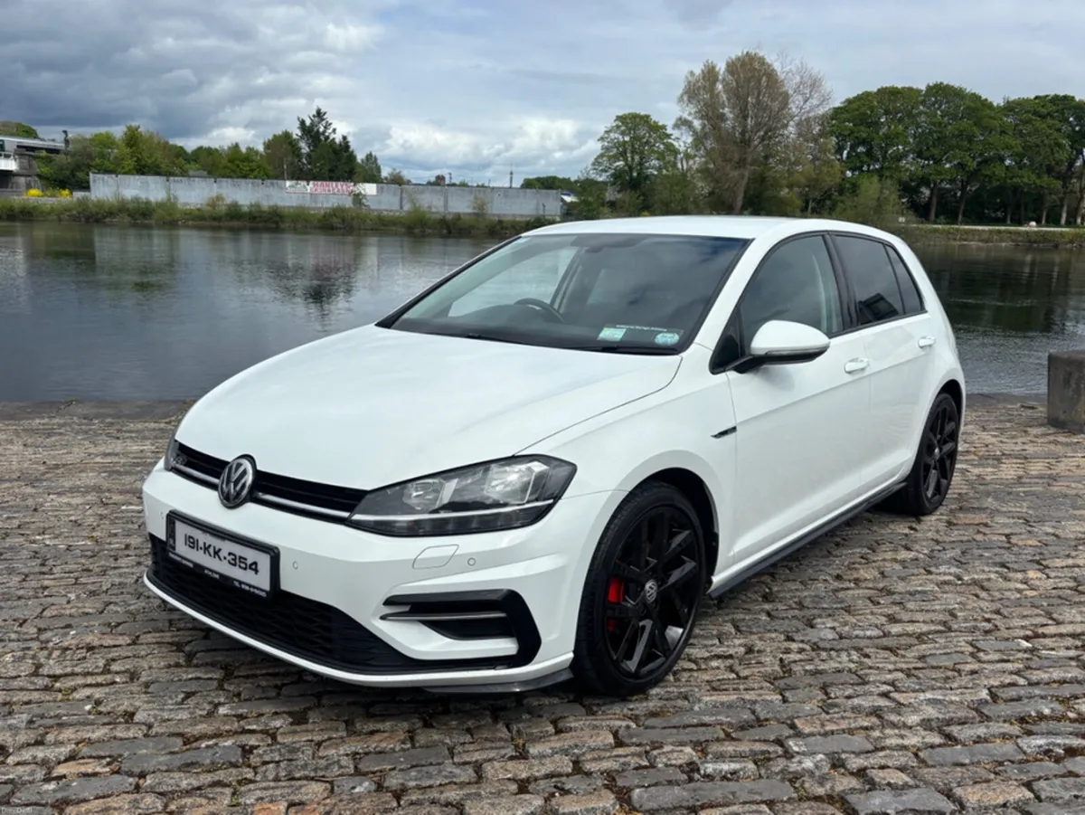 Volkswagen Golf R-LINE 1.6 TDI MANUAL 5SPEED 5DR 1 - Image 1