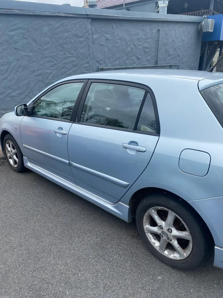 Toyota Corolla - Image 3