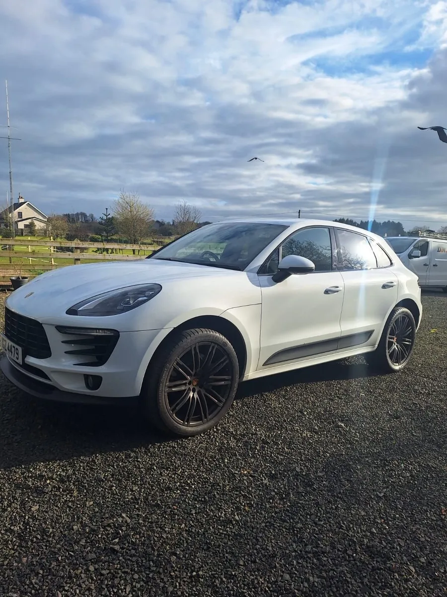 Porsche Macan 2018 - Image 2