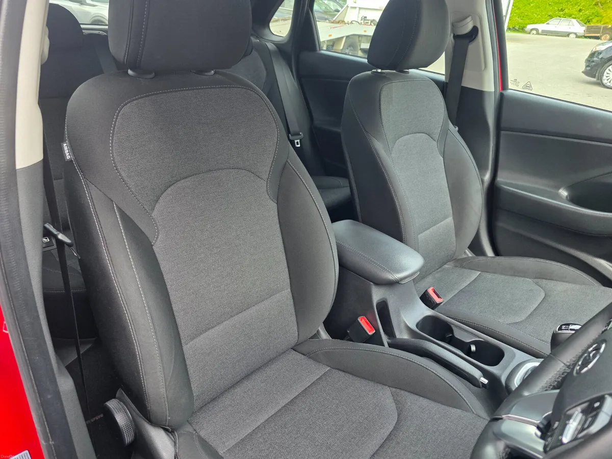 2022 Hyundai i30 1.6 CRDI DELUXE // NEW NCT - Image 4