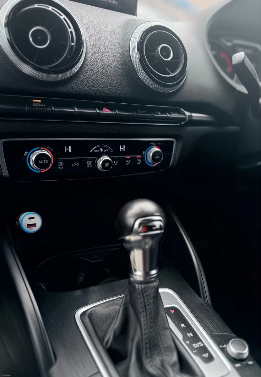 Audi A3 saloon sport Automatic - Image 3