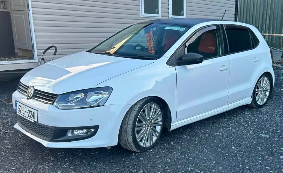 Volkswagen Polo 2015 - Image 1
