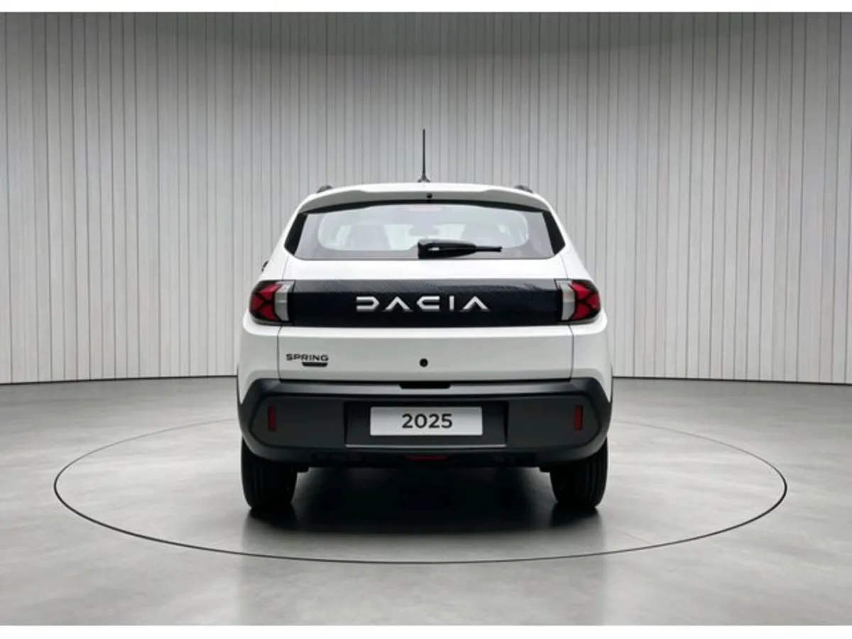 Dacia Spring ONLY 9000 KMS - Image 3