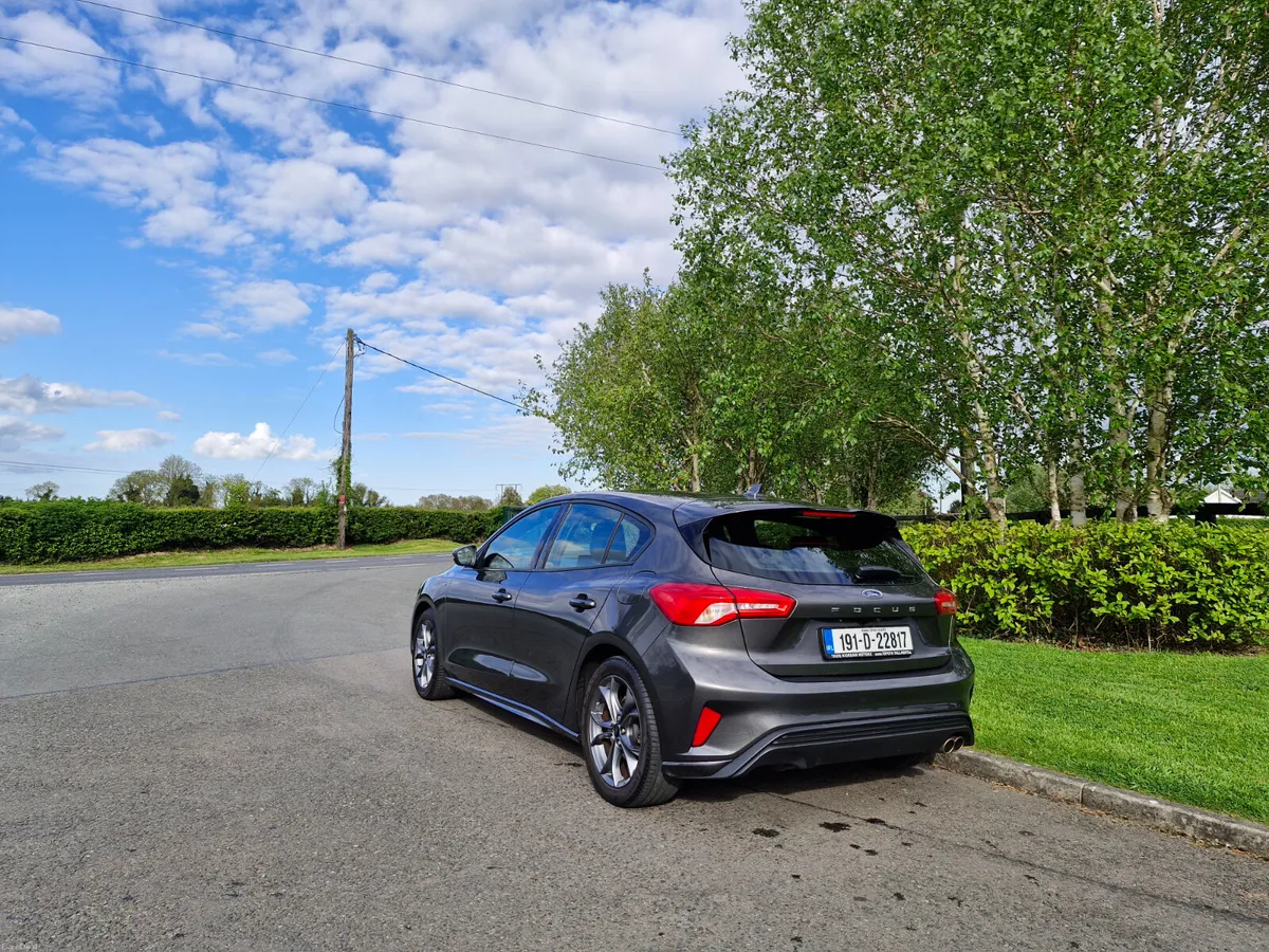 Ford Focus (NCT TESTED AND TAXED)!!! - Image 4