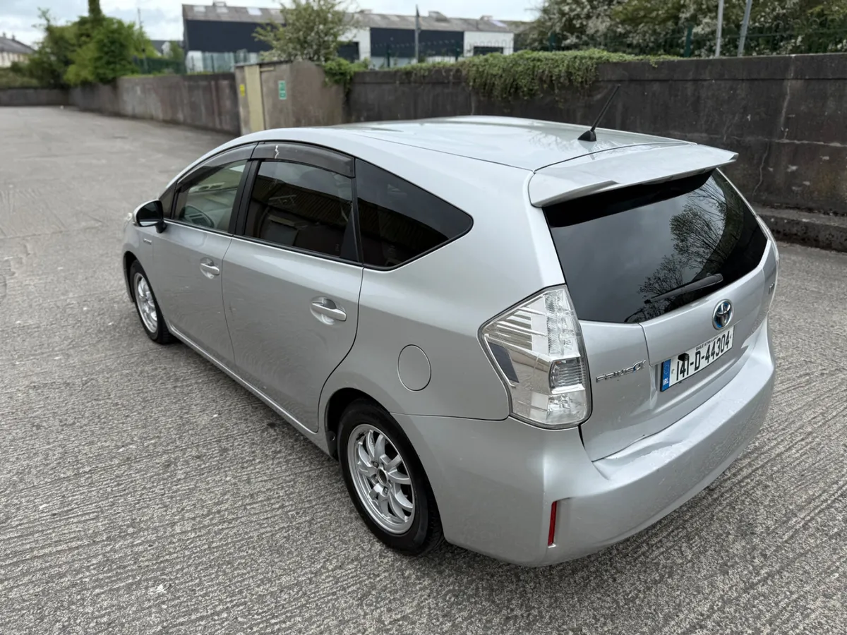 14 Toyota Prius NCT 12/26 Tax - Image 4