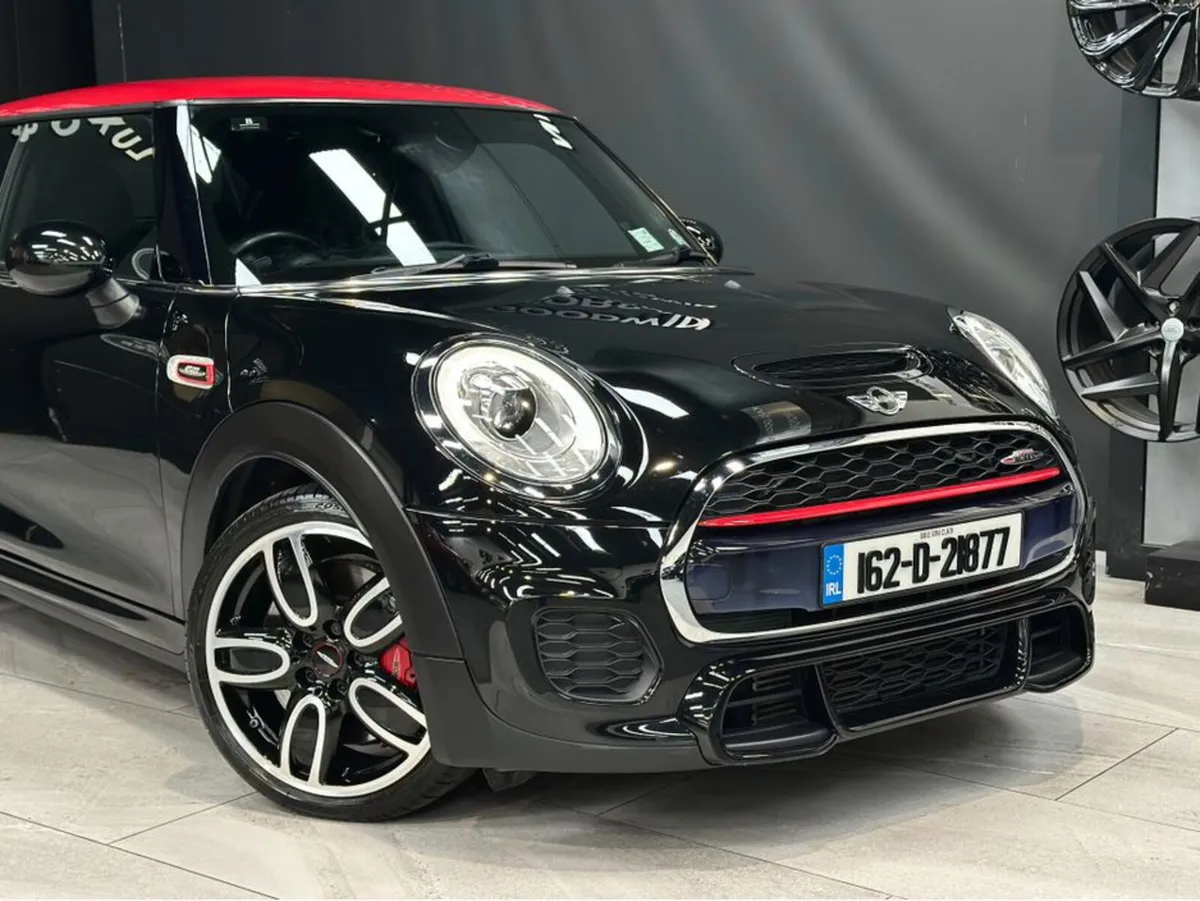 JOHN COOPER WORKS AUTO - Image 2
