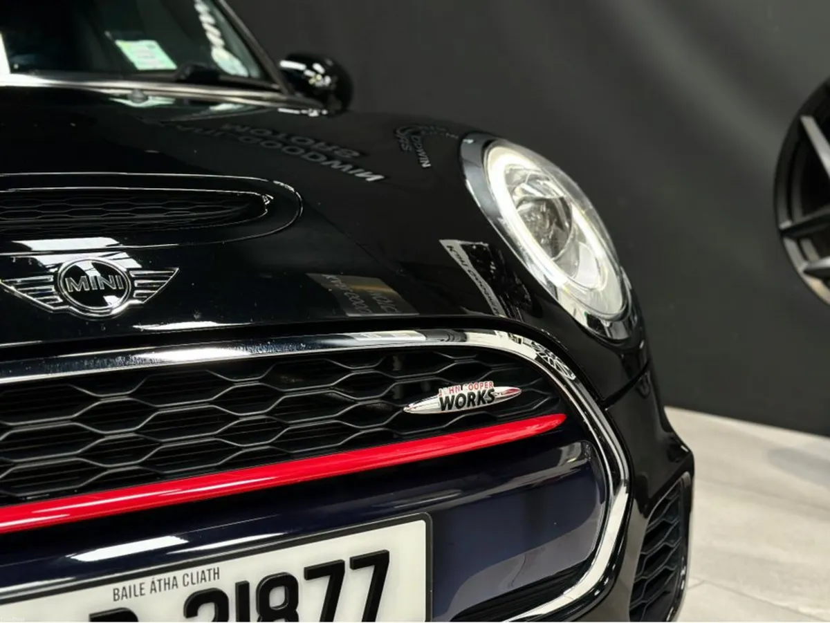 JOHN COOPER WORKS AUTO - Image 4