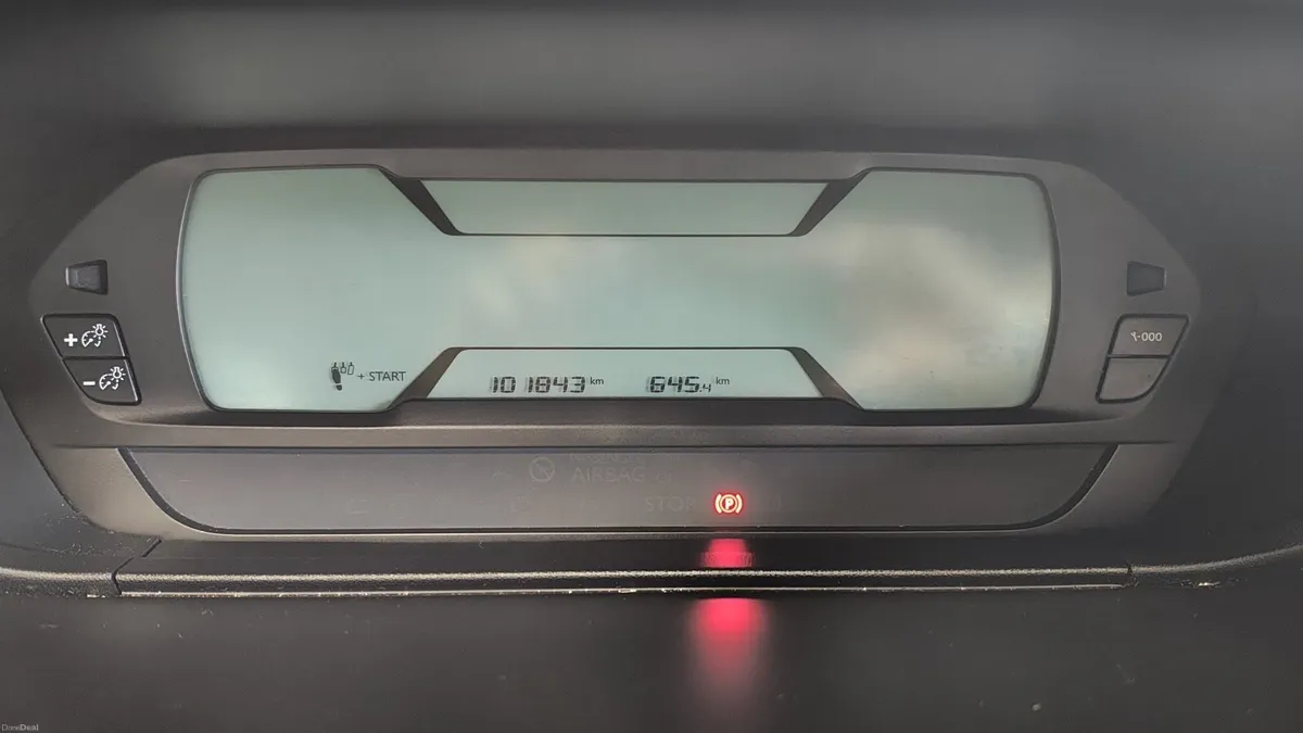 CITROEN PICASSO 7 SEATER - Image 5