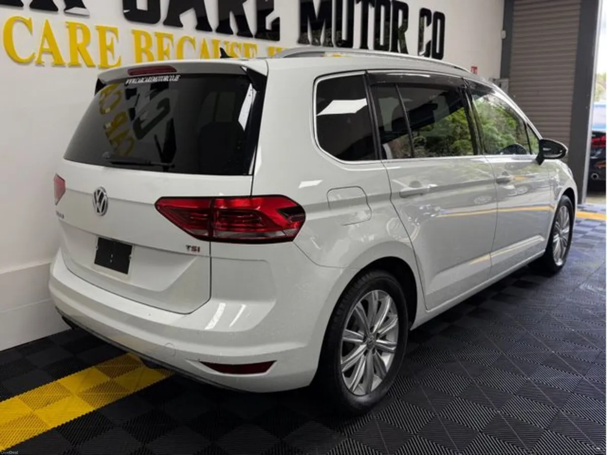 Volkswagen Touran 2017 Touran 7 Seat Automatic - Image 4