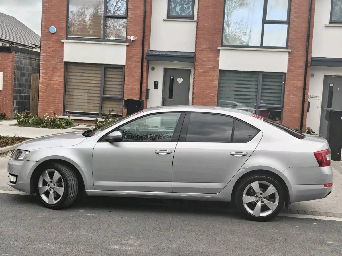 Skoda Octavia 2014 1.4 TSI | NCT 2027 | Drives Per - Image 4