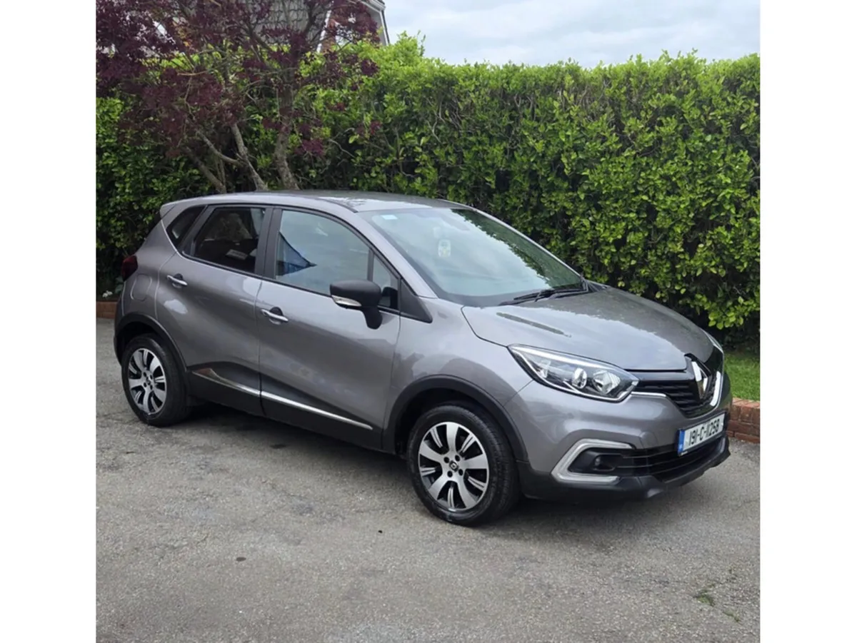 Renault Captur PLAY DCI 90 MY18 5DR - Image 1