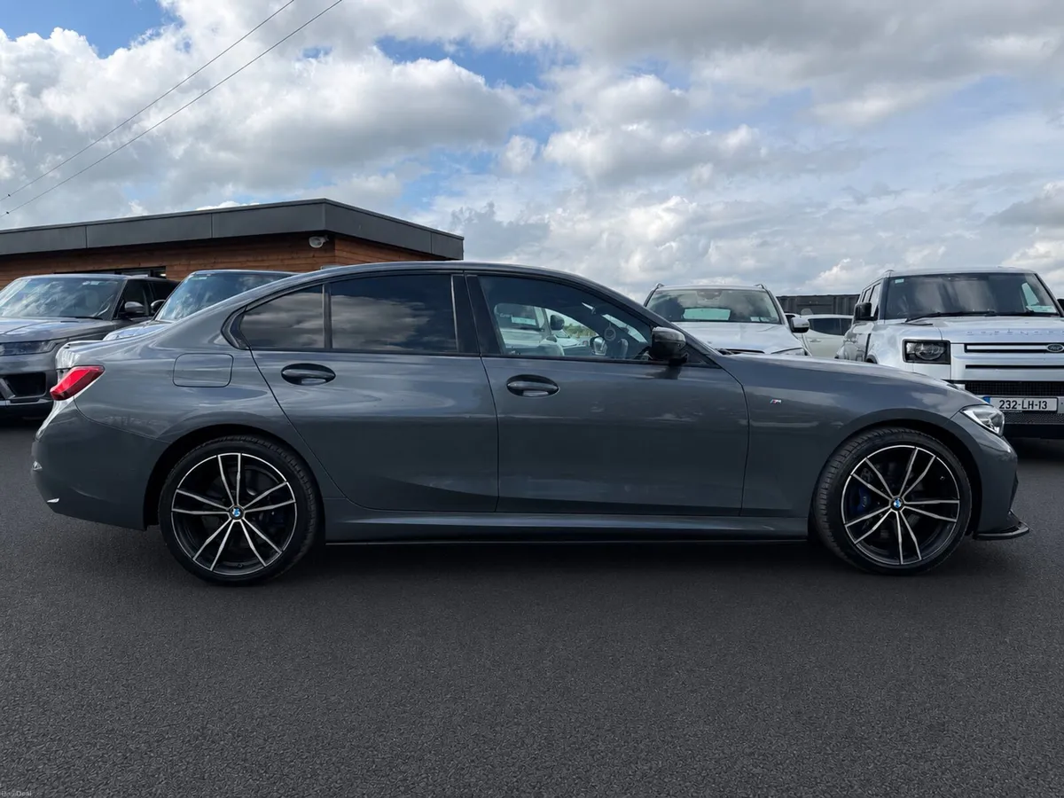 202 BMW 330E MSPORT MPERFORMANCE - Image 3