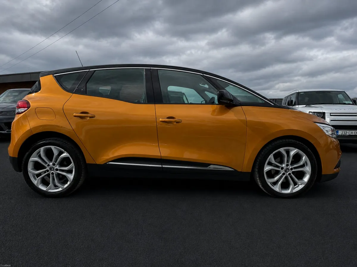 202 Renault Scenic dci diesel as new - Image 2