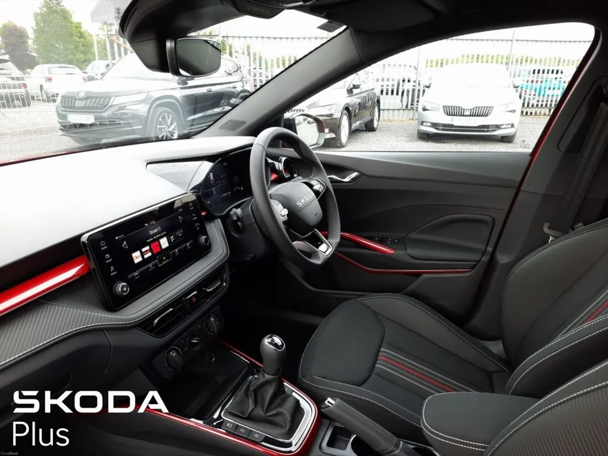 Skoda Fabia MONTE CARLO 1.0TSI 95HP - Image 4