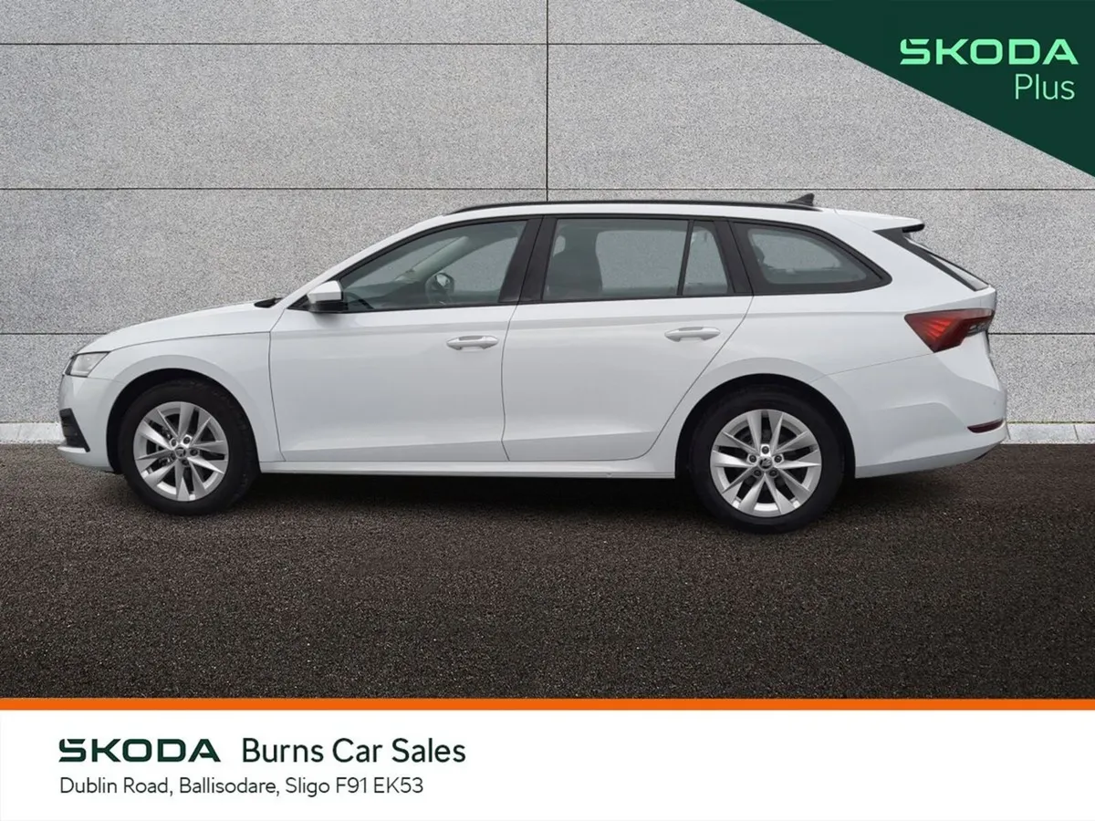 Skoda Octavia COMBI AMBITION 2.0TDI 115HP DSG - Image 6