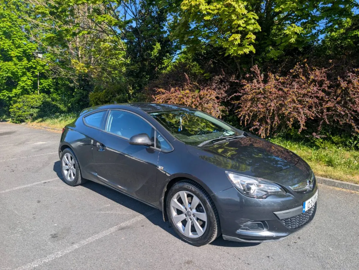 OPEL ASTRA SPORT 1.4 TURBO - Image 1
