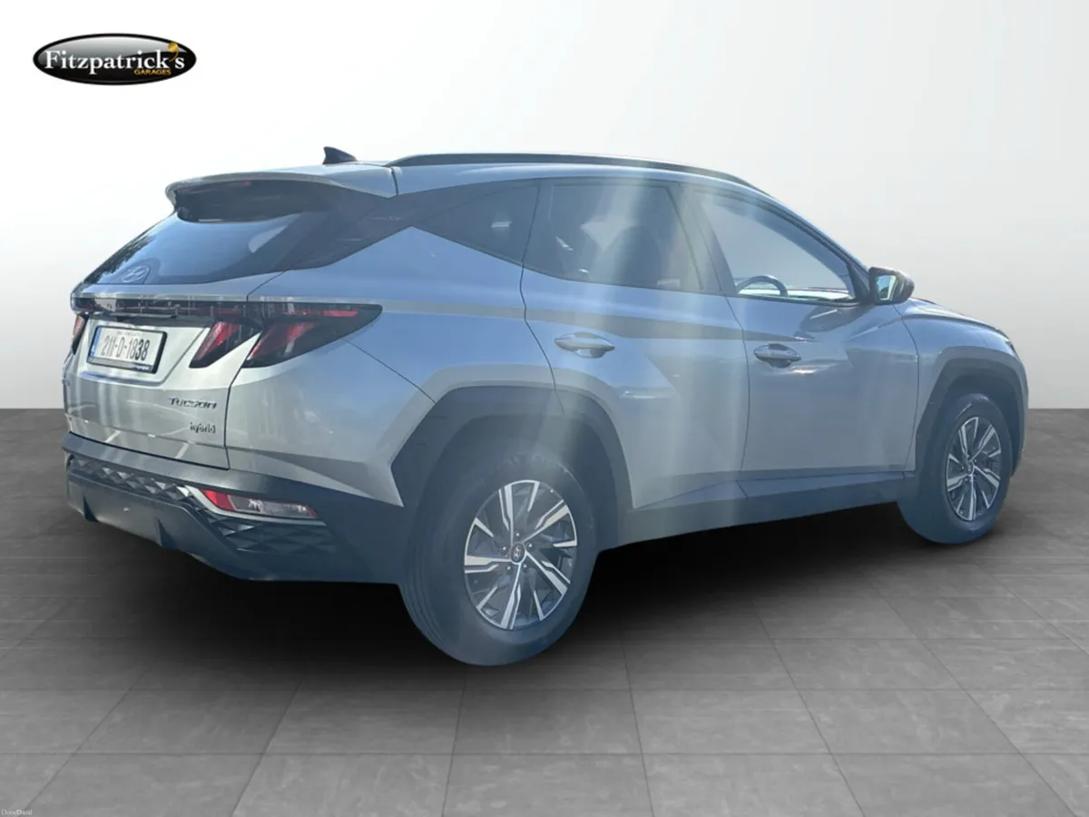 Hyundai Tucson Executive 1.6 Hybrid Automatic - Image 4
