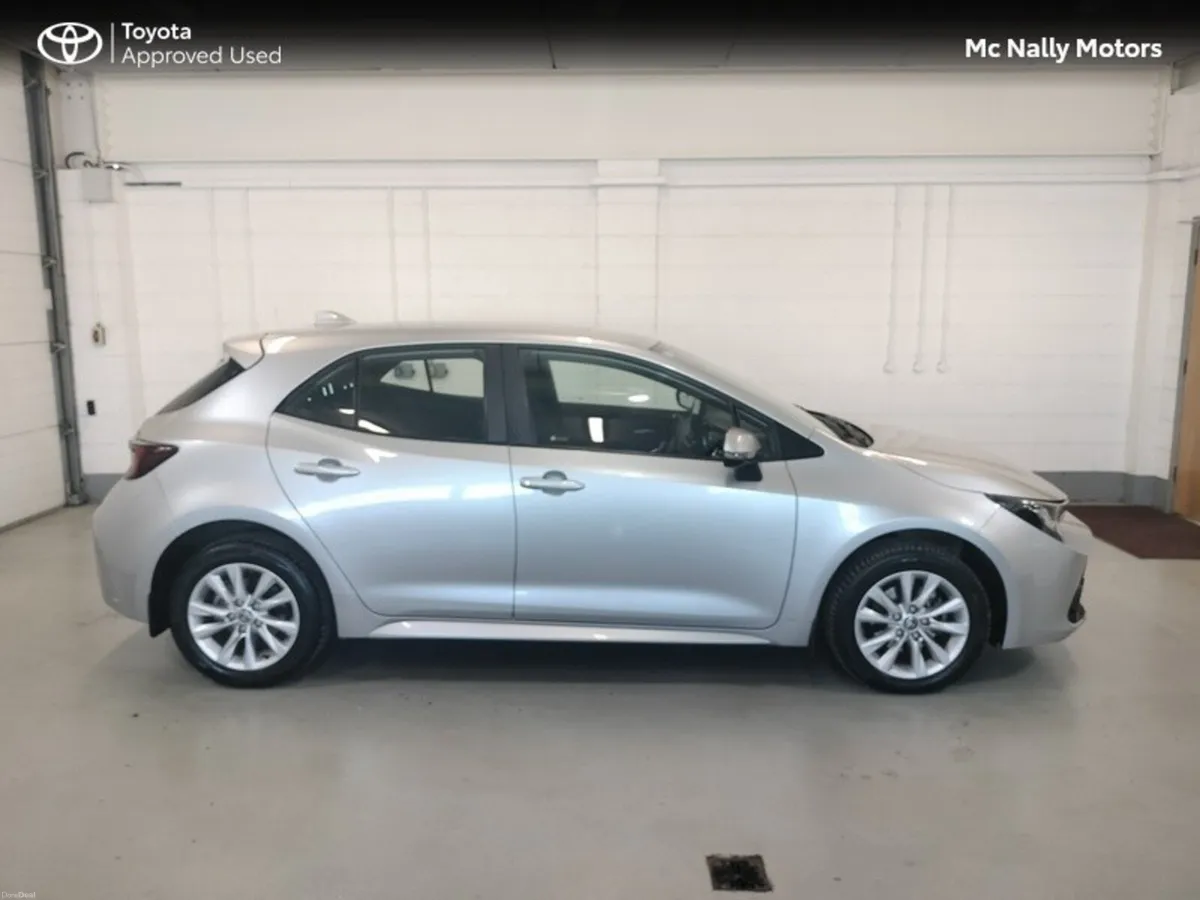 Toyota Corolla 232 HYBRID LUNA H/B - Image 4
