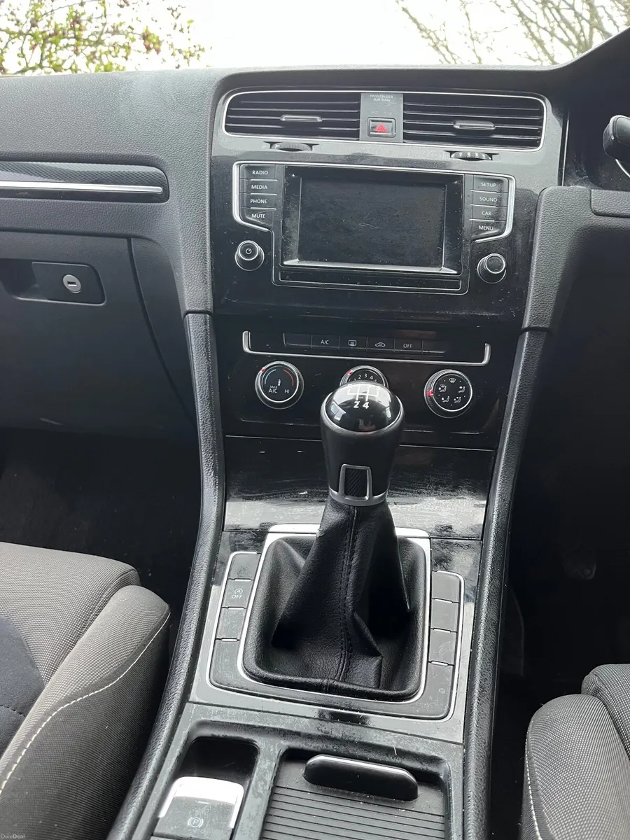 Volkswagen Golf 2015 - Image 4