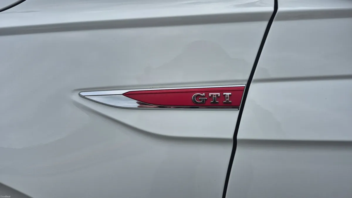 Volkswagen Polo 2.0 TSI Automatic DSG 200BHP 2019 - Image 6