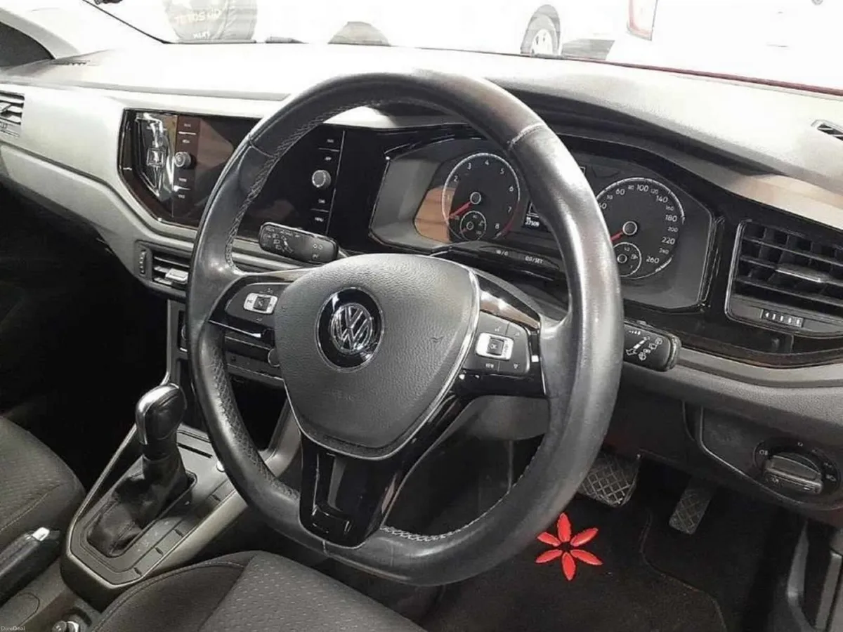 Volkswagen Polo 1.0 AUTOMATIC TSI COMFORT LINE - F - Image 3