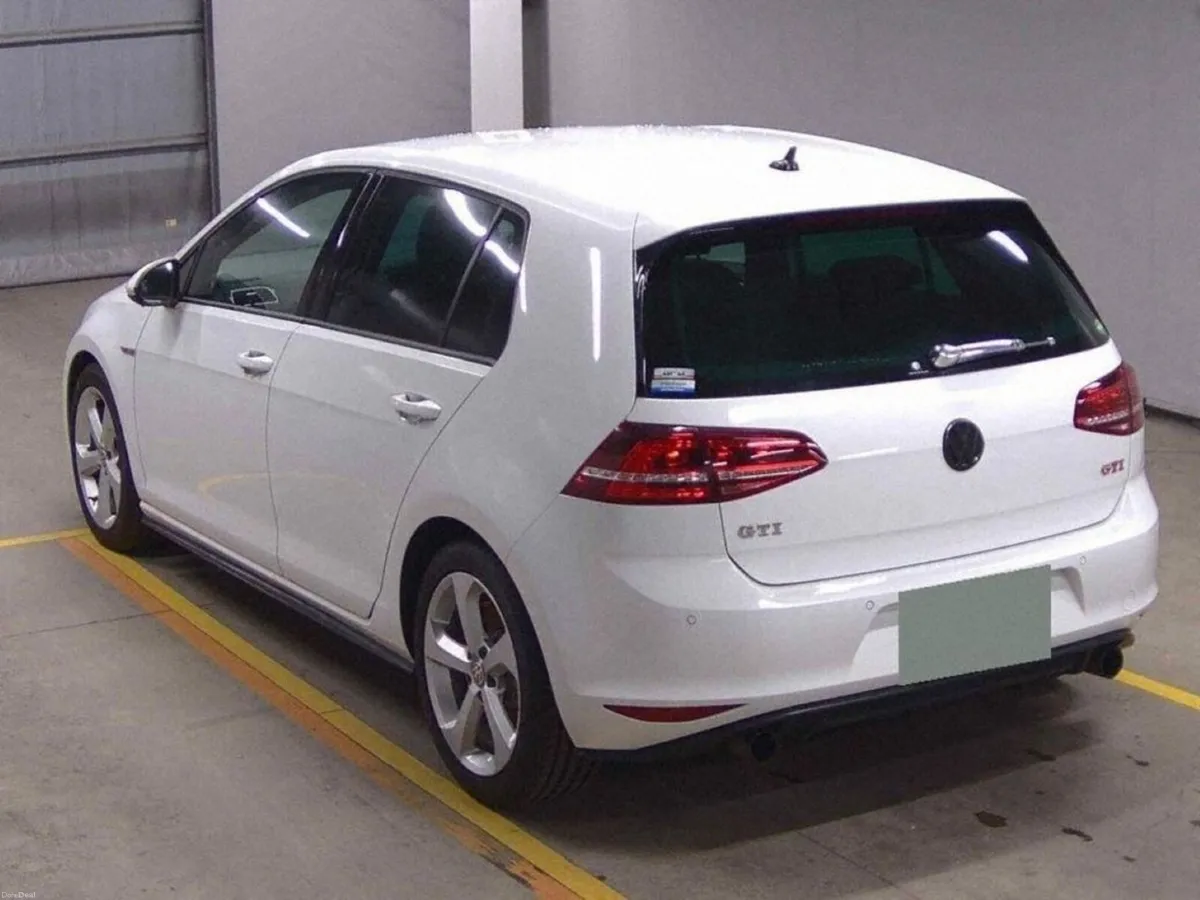 Volkswagen Golf 2.0 AUTOMATIC GTI - FACTORY ALLOYS - Image 2