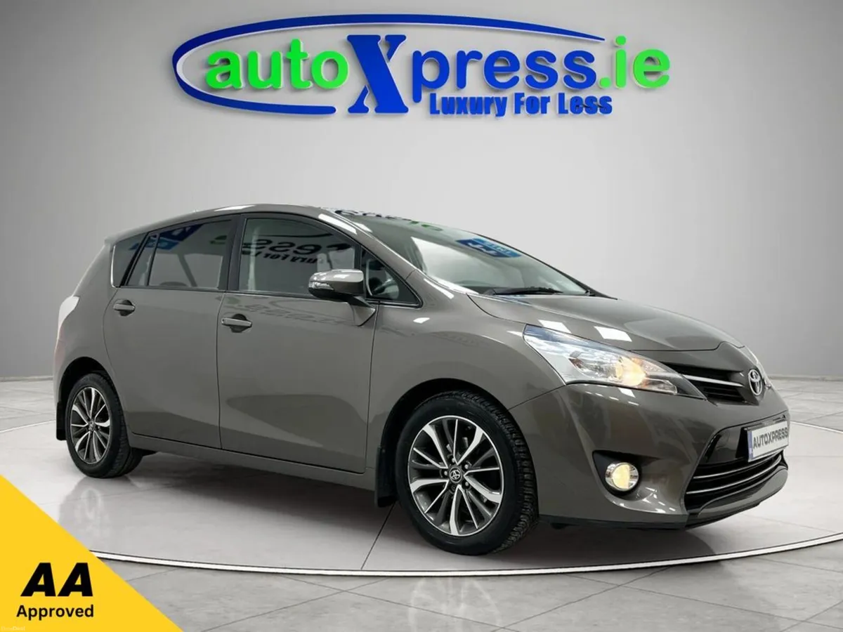 Toyota Verso 7 SEATS, Panoramic roof, Manual - Image 1