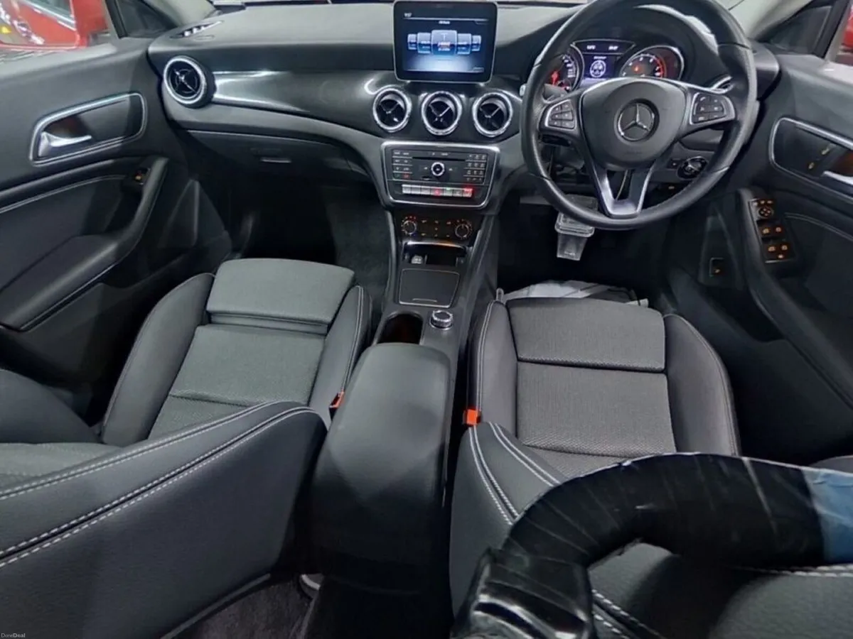 Mercedes-Benz CLA 1.6 AUTOMATIC AMG EDITION - HALF - Image 3