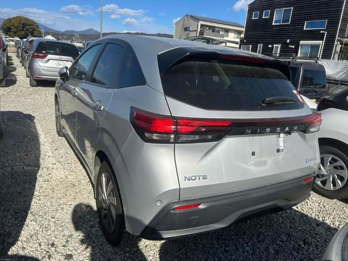 Nissan Note 1.2 E-POWER HYBRID - REAR CAMERA - Image 2