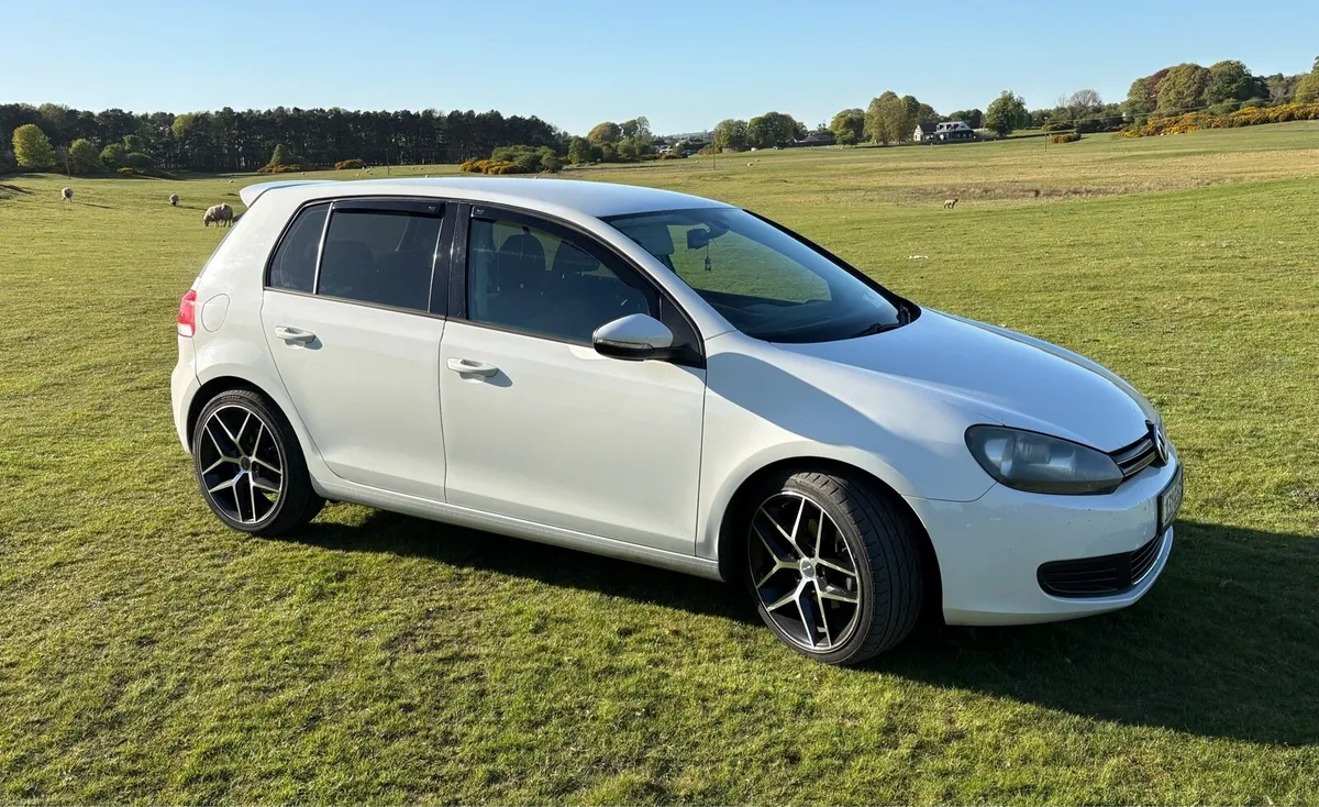 VW Golf - Image 1