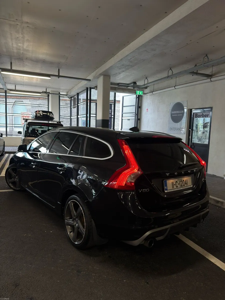 Volvo v60 Ocean Race R Design - Image 3