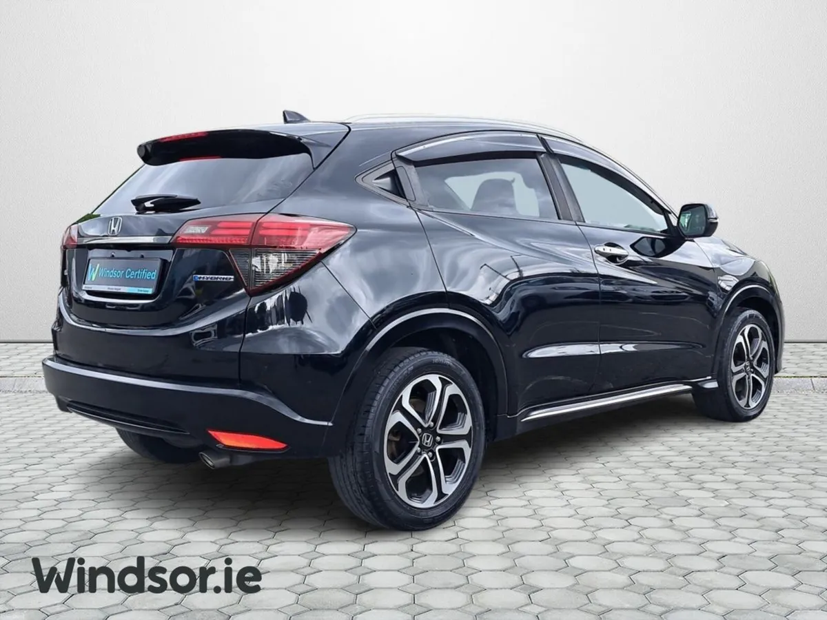 Honda Vezel Z SENSING HYBRID - Image 3