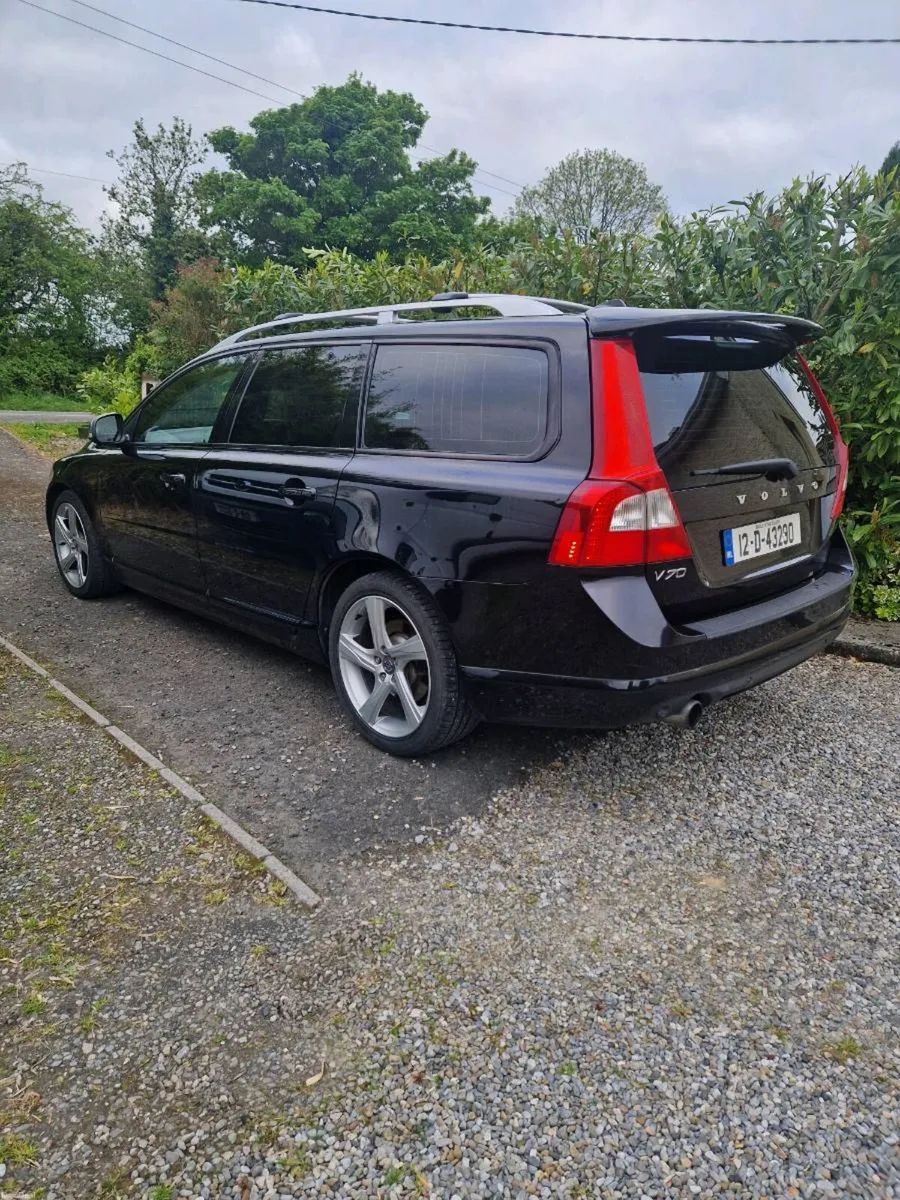 Volvo V70 R-Design Spec - Image 1