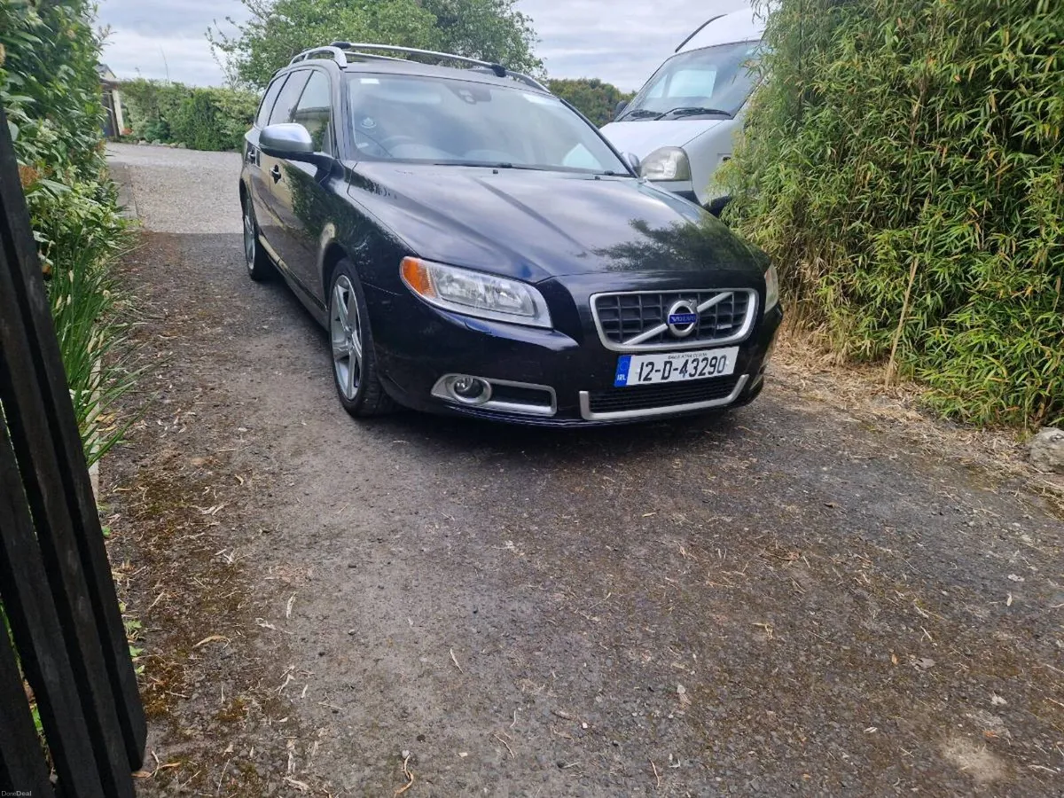 Volvo V70 R-Design Spec - Image 3