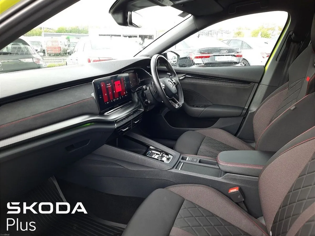 Skoda Octavia OCTAVIA RS 2.0TDI 200HP DSG - Image 4