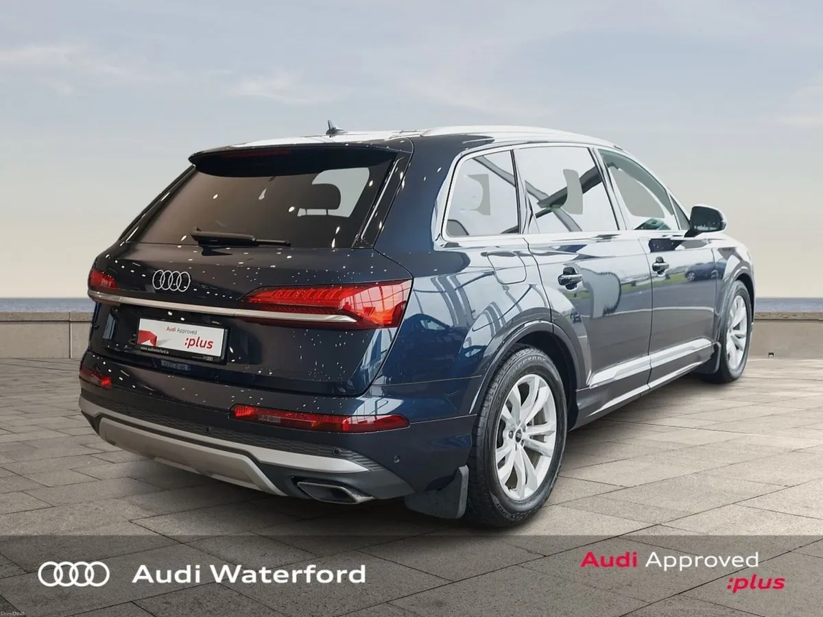 Audi Q7 45 Tdi SE quattro from €1,260 per month - Image 5