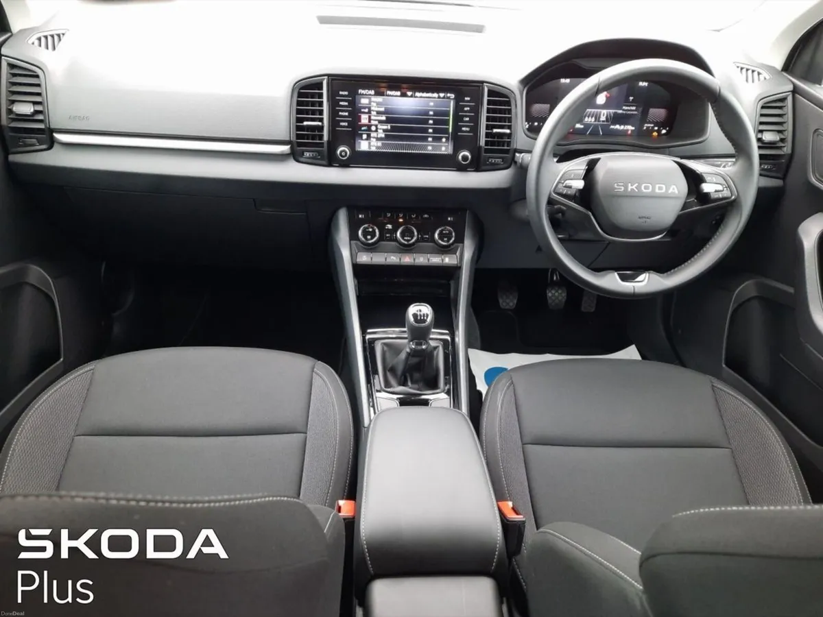 Skoda Karoq SELECTION 2.0TDI 115HP - Image 3