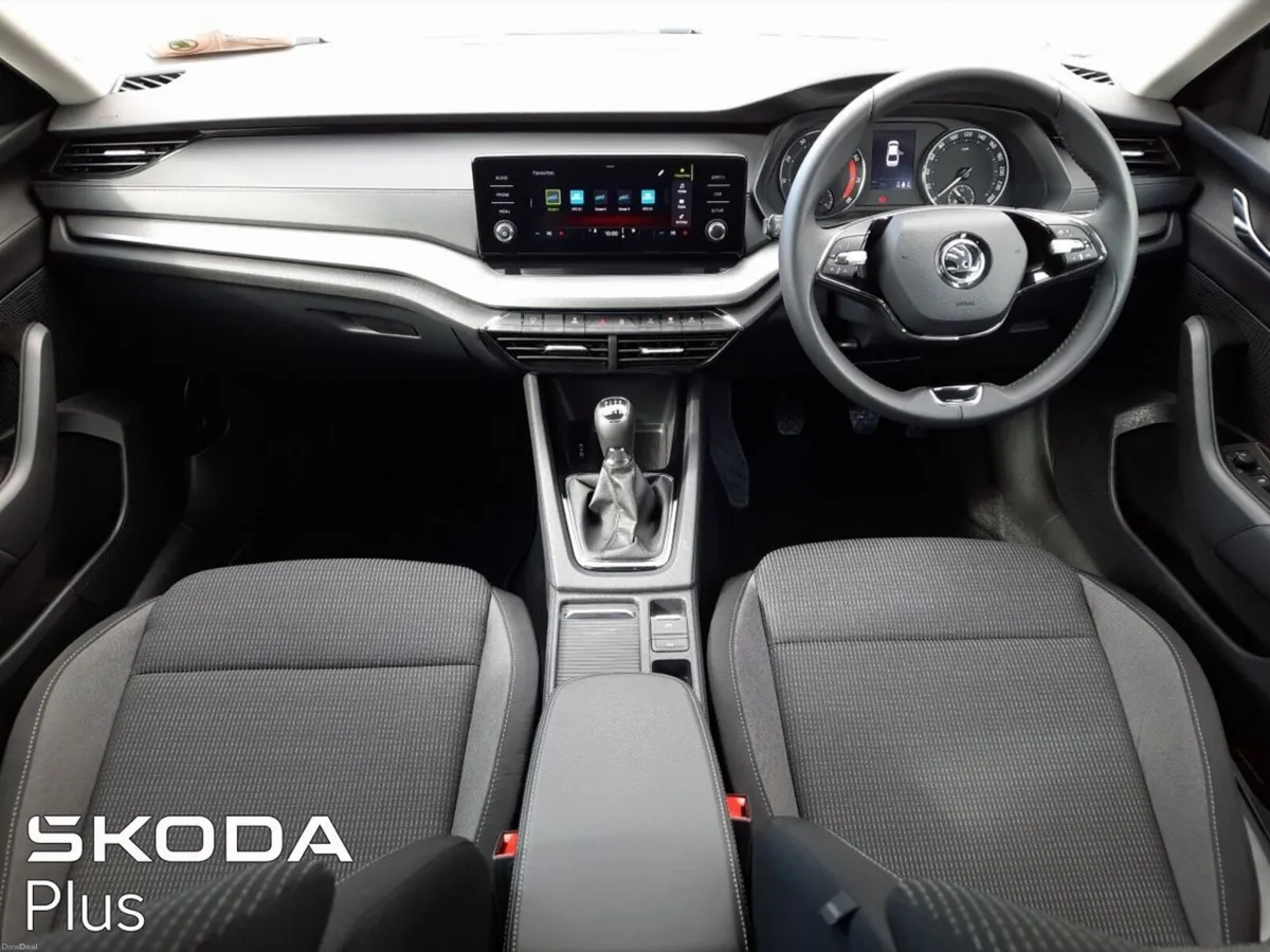 Skoda Octavia OCTAVIA AMB 1.0TSI 110HP - Image 3