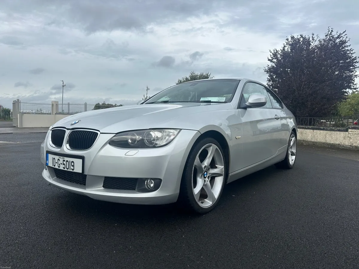 BMW 3-Series 2010 - Image 1
