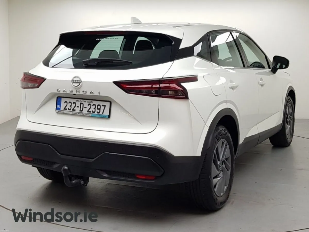 Nissan Qashqai 1.3 PET MILD HYBRID SV - Image 4