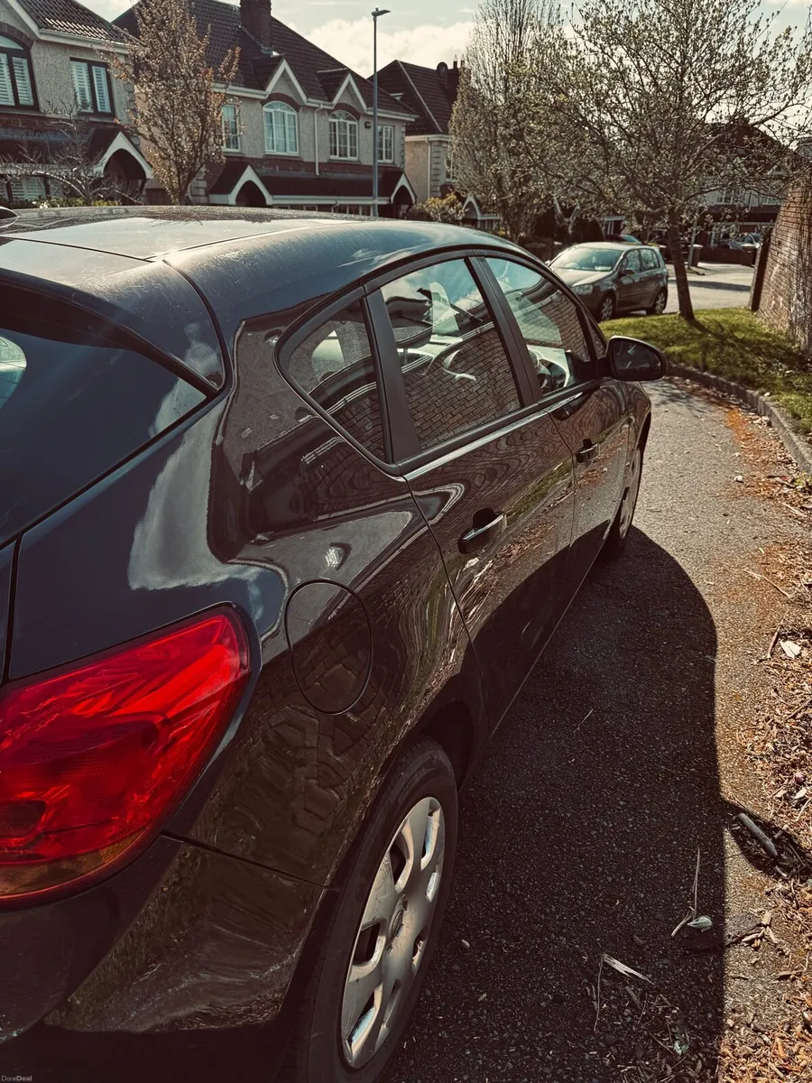 2012 Opel Astra - Image 5