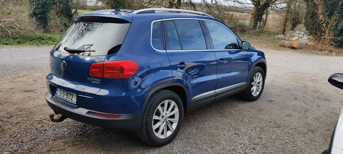 Volkswagen Tiguan 2012 - Image 2