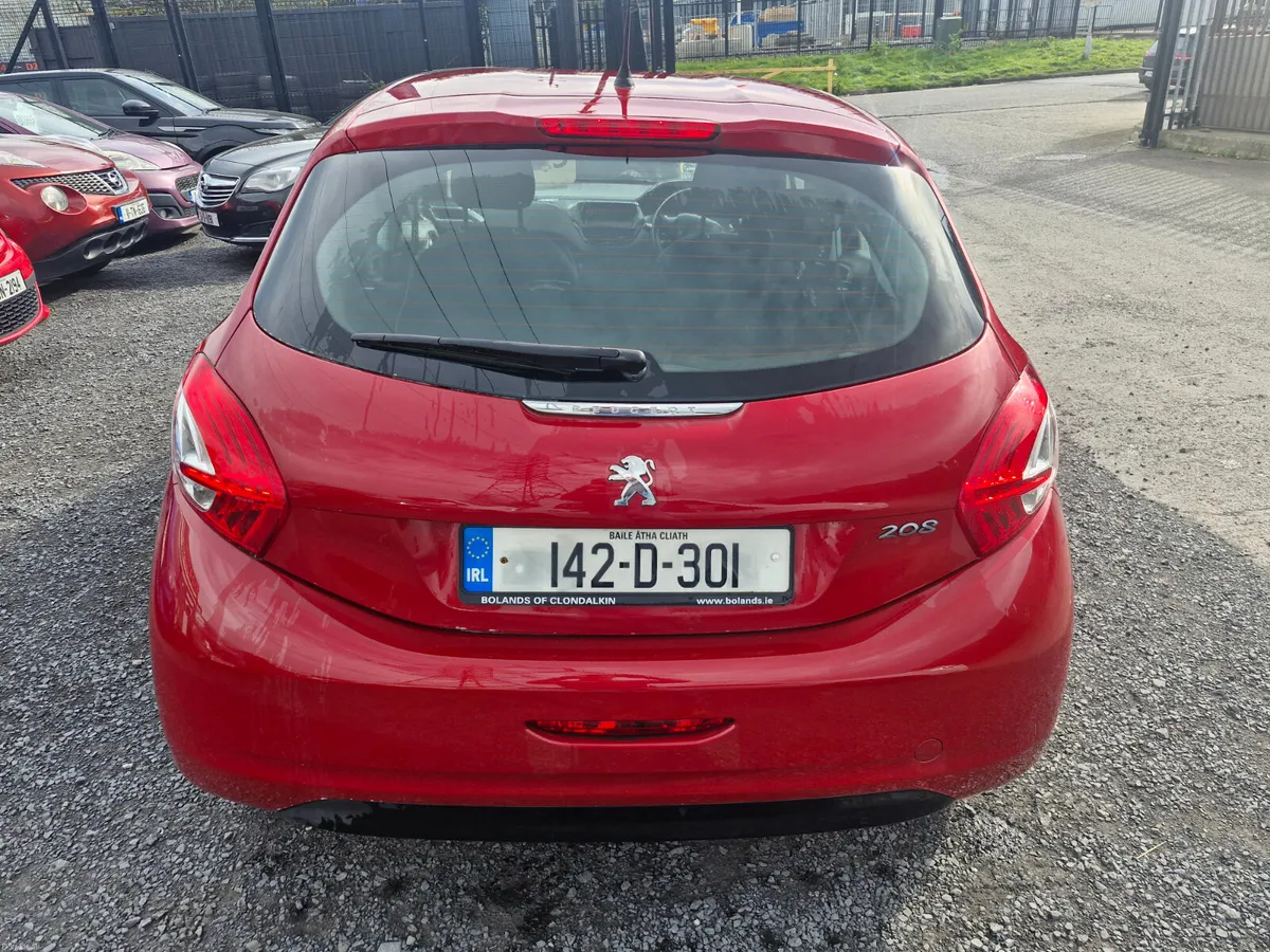 Peugeot 208 2014 - Image 3
