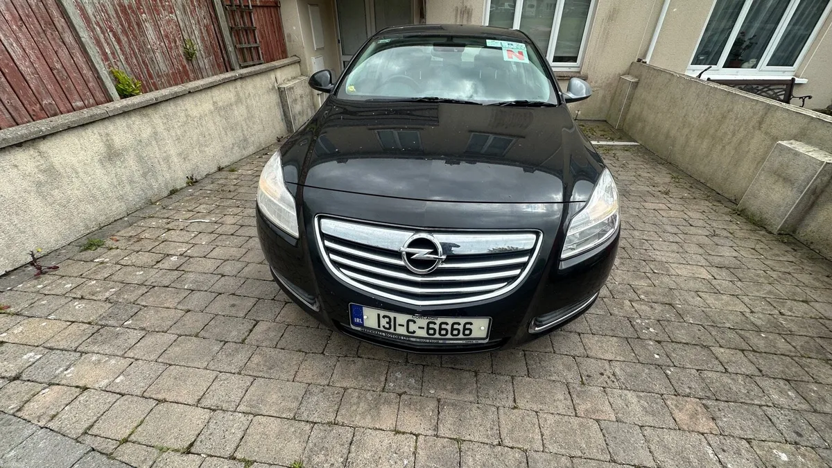 Opel Insignia 2013 – NCT 08/26 - Image 1