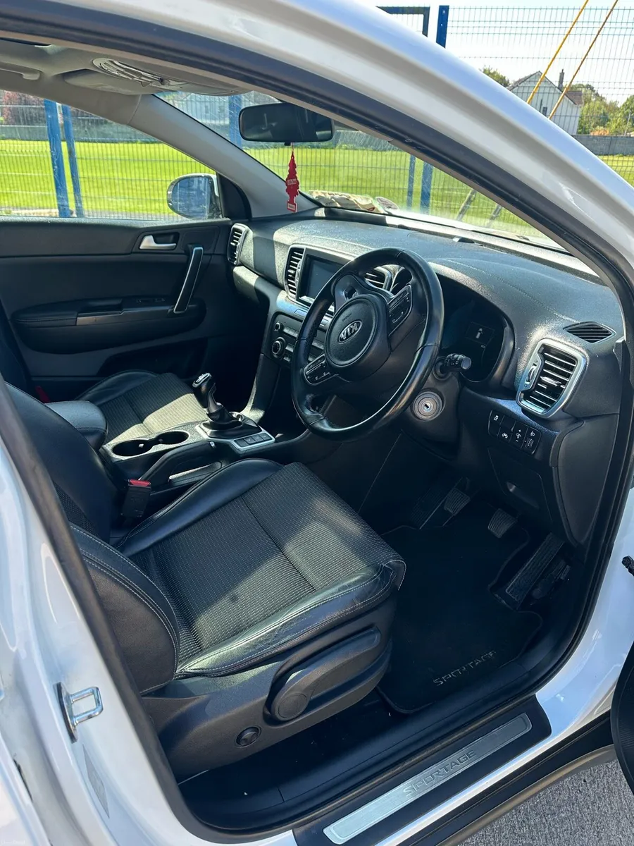 2016 KIA Sportage EX Premium Spec 82k KM - Image 3