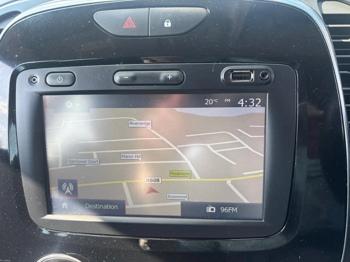 Renault Captur  DIESEL  1.5DCI  FINANCE  ARRANGED - Image 4