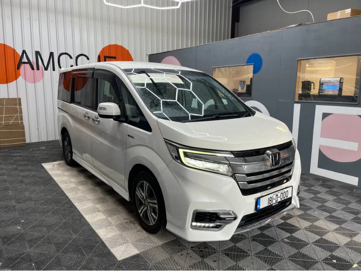 Honda Stepwagon 2018 HONDA STEPWAGON SPADA G HYBRI - Image 1